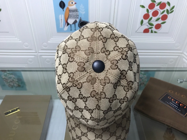 ブランド帽子側面デザイン